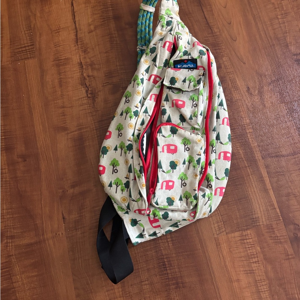 Kavu cross body, used, campers and trees